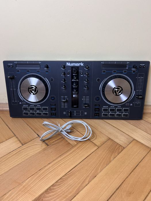 Numark mt3 mixer consola