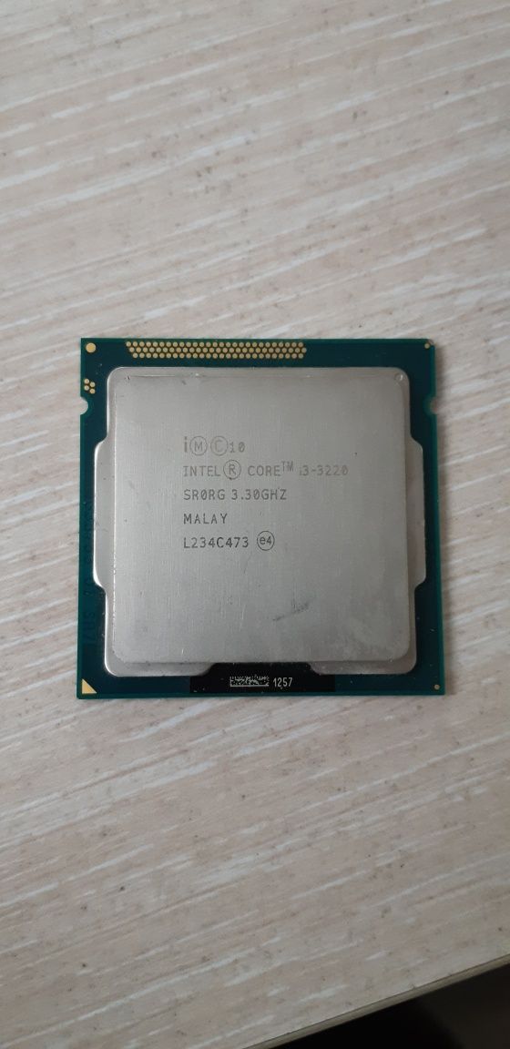 Процессор core i3 3220 (CPU)