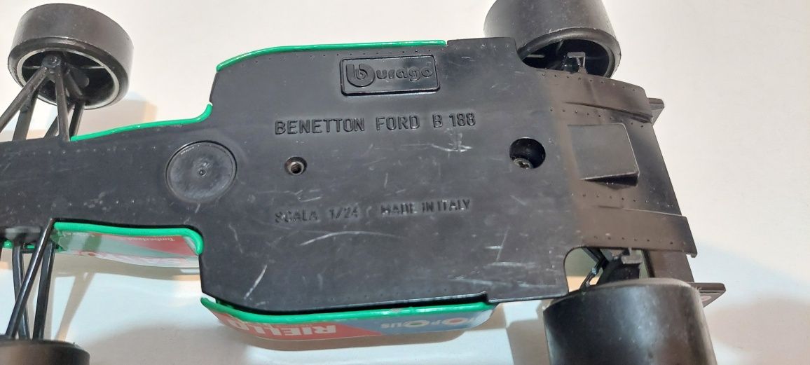 Macheta F1 Benetton Ford B188 Bburago 1:24