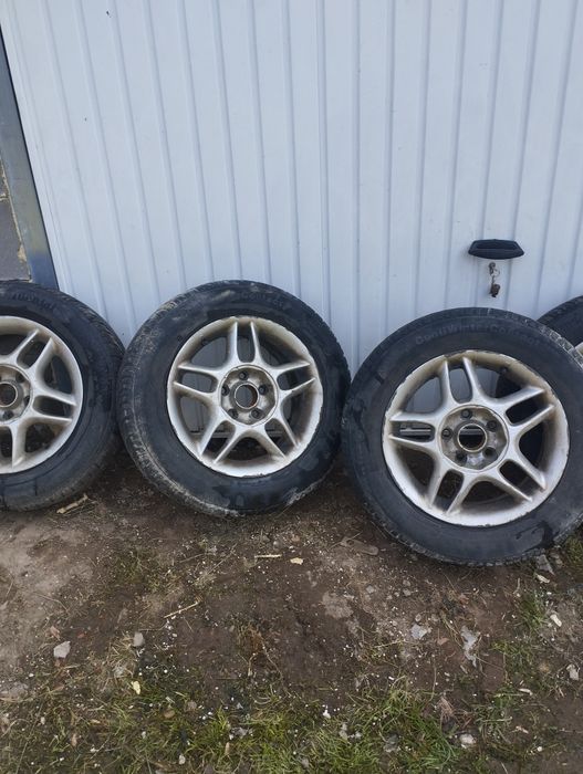 Vând jenți cu cauciucuri 195/65/15