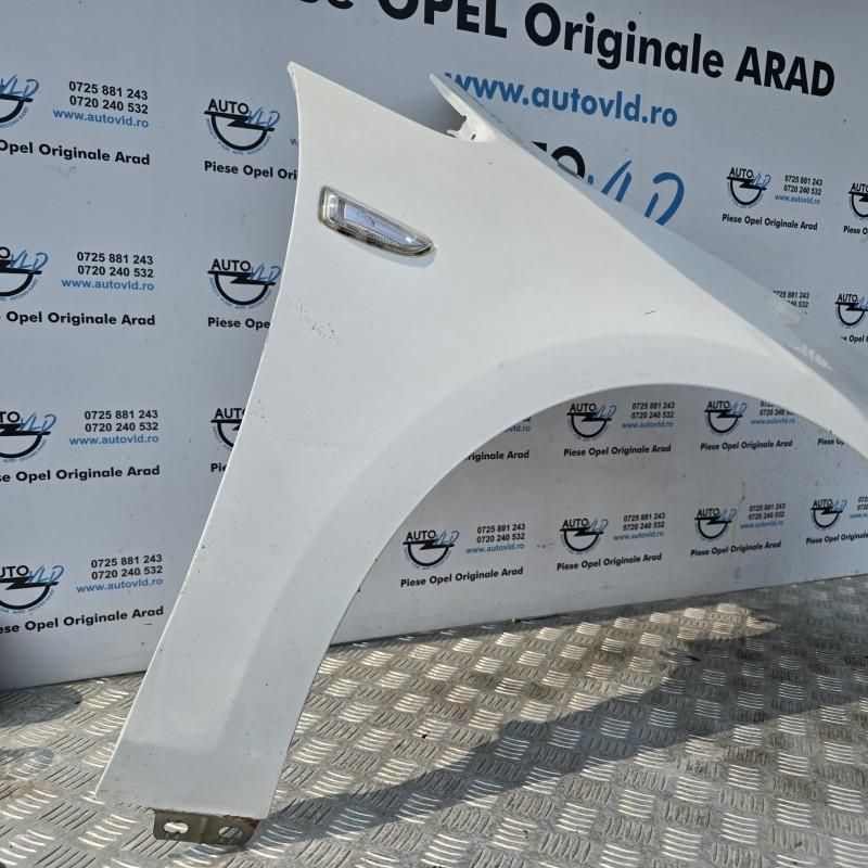 Aripa fata dreapta Opel Astra J