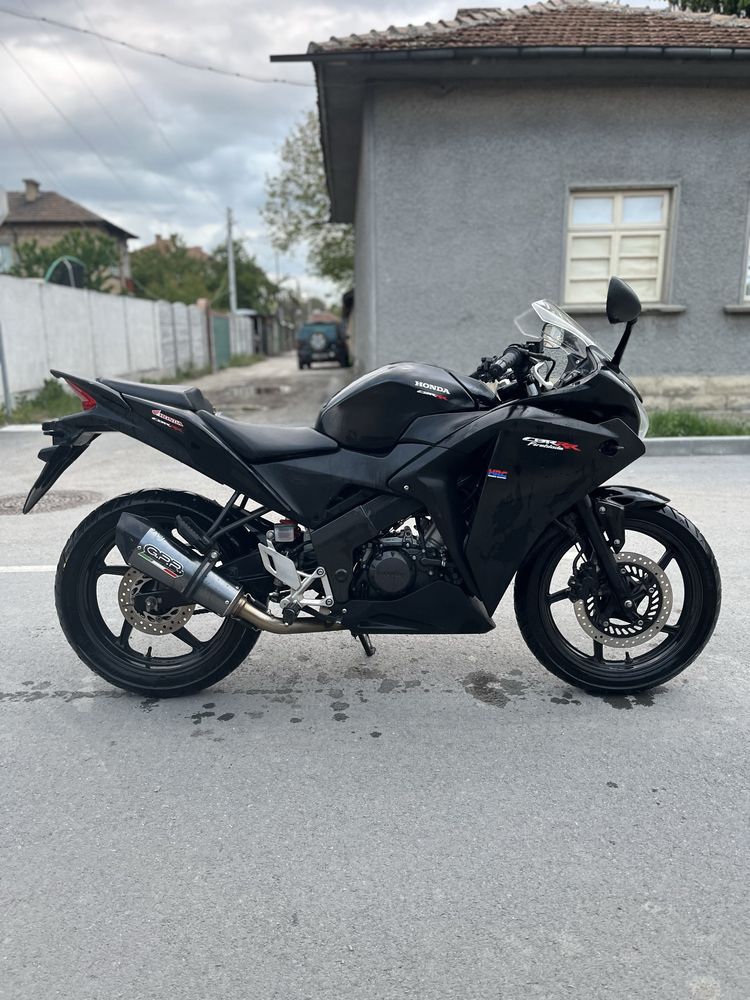 Honda CBR 125R 2016