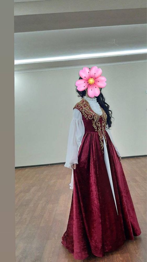 Kelin salom, chaqirdi uchun libos ruchnaya rabota tozza yaxshi matodan