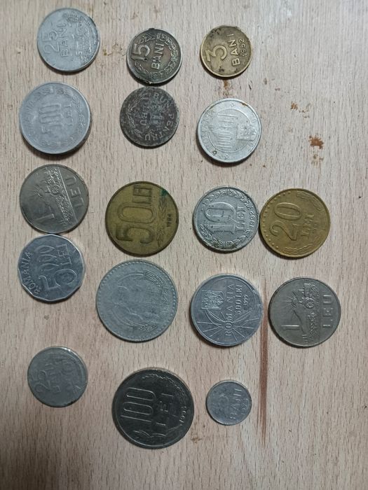 Vând monezi vechi 5000 lei