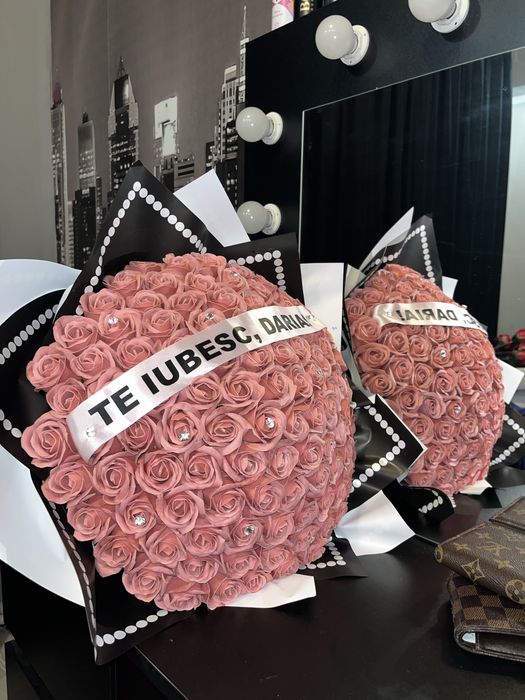 buchete trandafiri buchet cadou personalizat 101 fire flori sapun roz