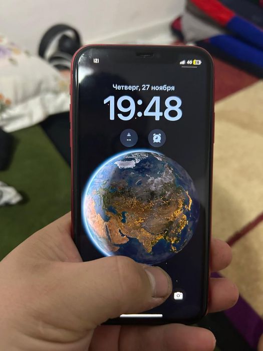 Продам Айфон 11 128