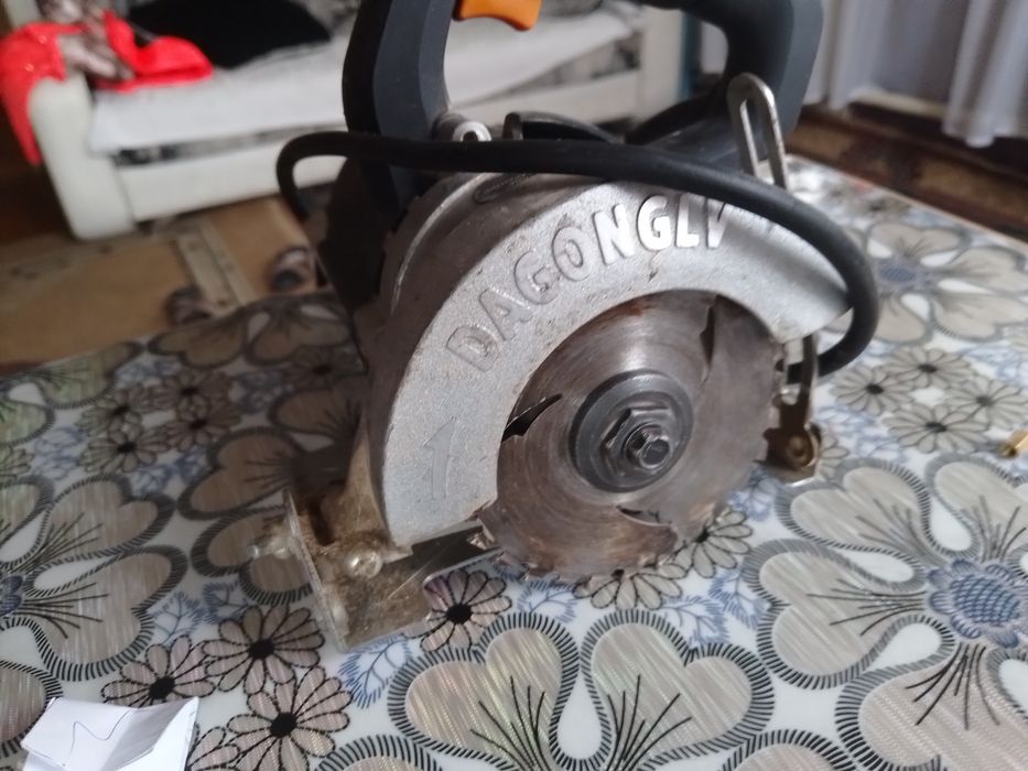 Электро пила пчелка