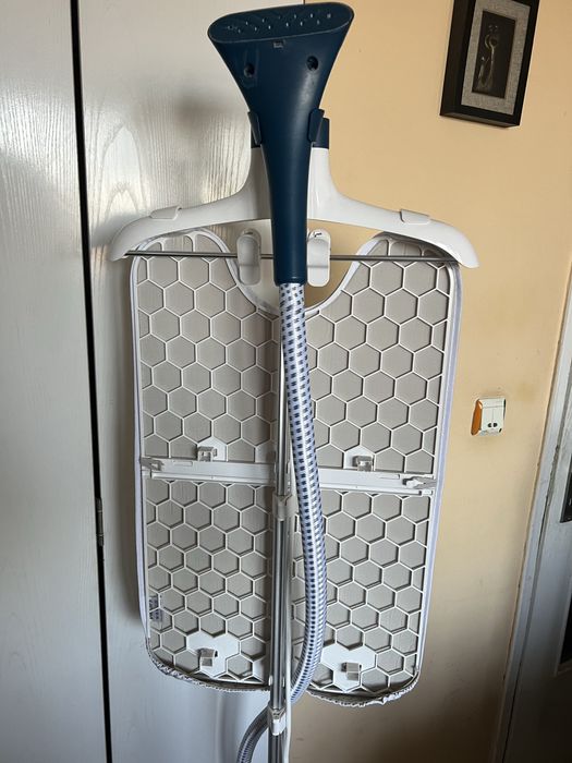 Нов уред-манекен за гладене с пара Philips