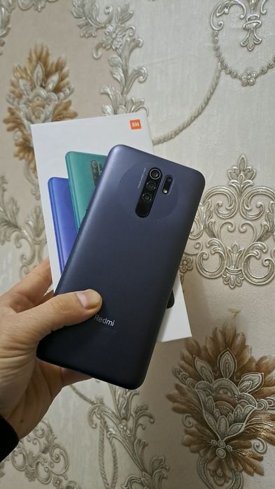 Redmi 9 xujjatlari joyida Xotirasi 4ga 64