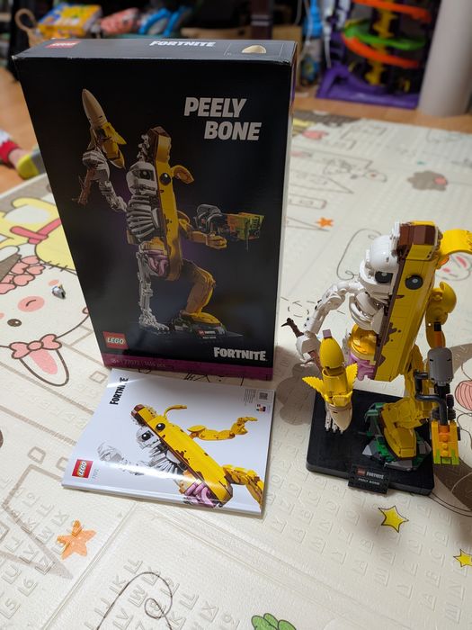 LEGO Fortnite Peely Bone