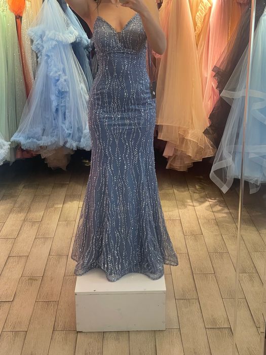 Бална рокля , купувана от Турция