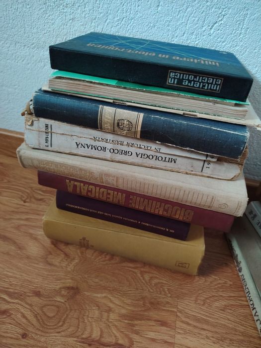 Cărți vechi biblioteca colecție