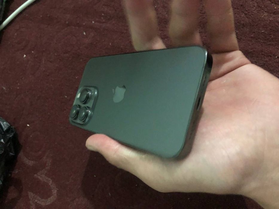 Iphone 13 pro tiniq karobka dakiment bor aybi yòq