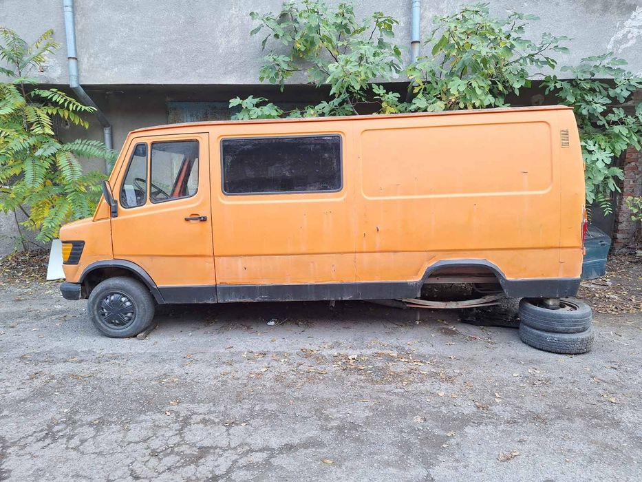 Мерцедес 307Д 2.0d