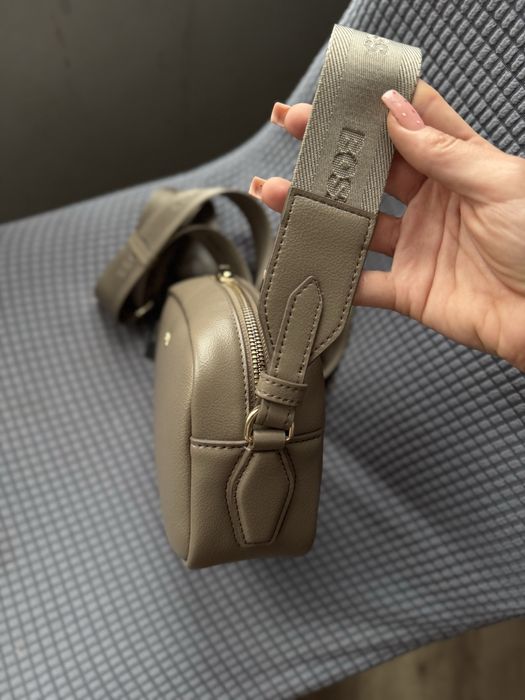 Чанта Armani Boss