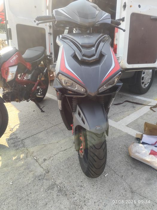 Scuter 49 cm 25 km/h se conduce fara permis