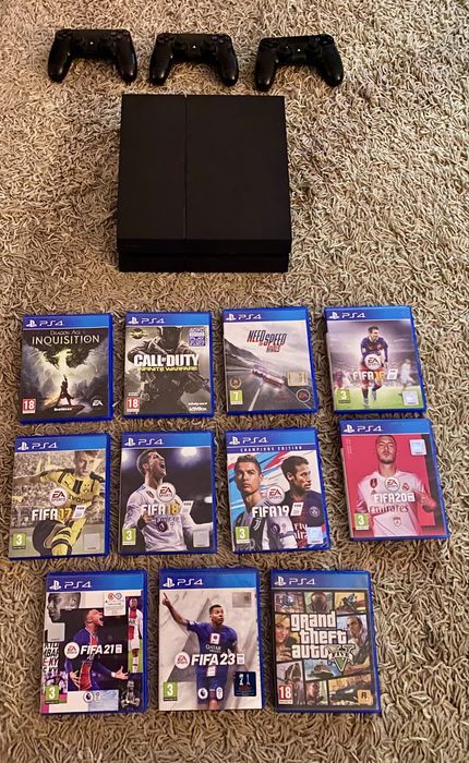 Vand/Schimb PS4 (1TB) + 3 joystick DualShock 4 + 11 jocuri originale