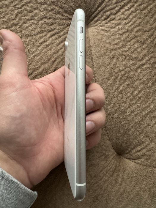 Iphone xr 64gb бял/white