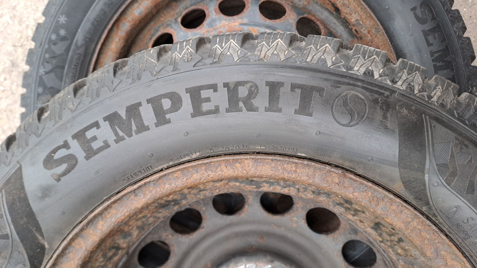 4бр. Почти Нови 165/70/14 Semperit 2023г.