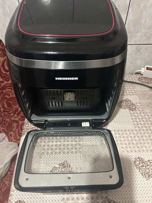 Friteuza cu aer cald Heinner