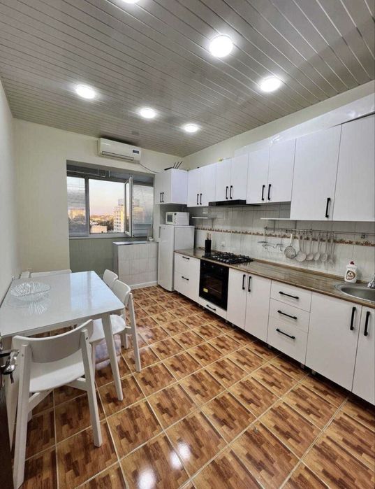 Метро БИЙ 2х комнатная квартира