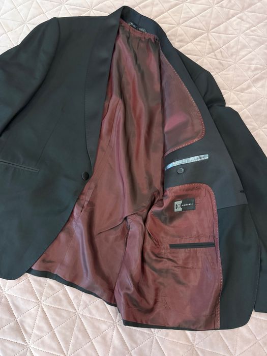 Мъжки елегантен костюм