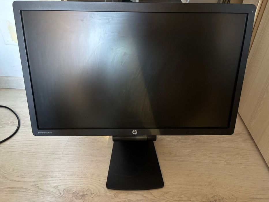 Vand monitor HP Z24NF