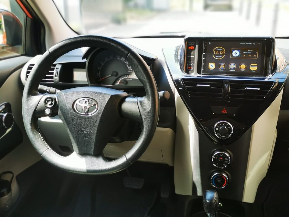 Toyota IQ 1.0 vvti, automată, 2013, 82000km, euro5
