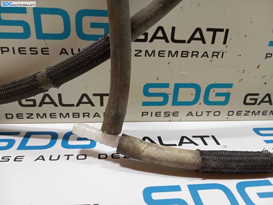 Furtun de la Spalatoare Faruri Skoda Octavia 2 2004 - 2013 [M6250]