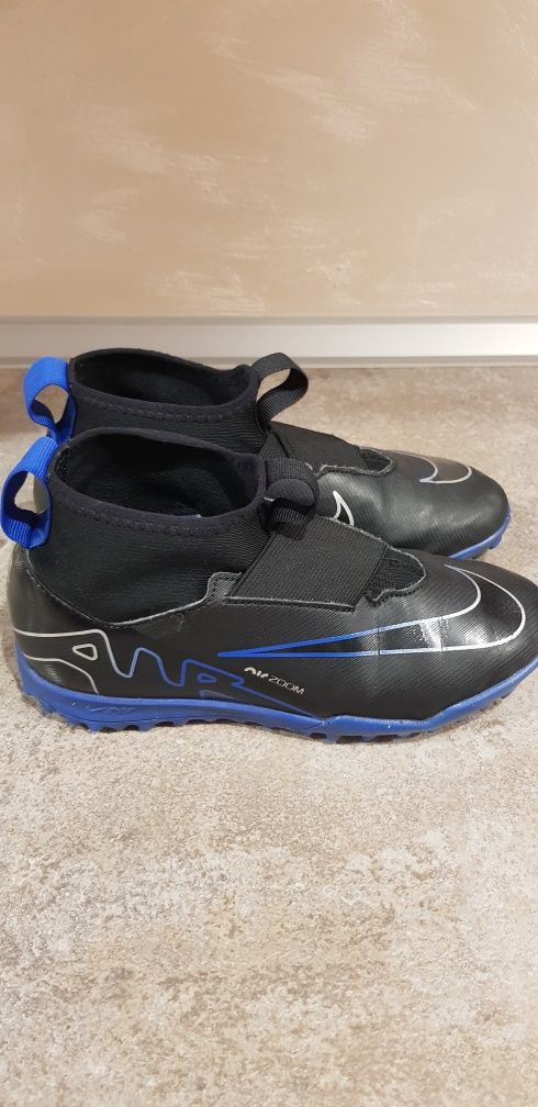 Футболни обувки (Стоножки) Nike 36,5