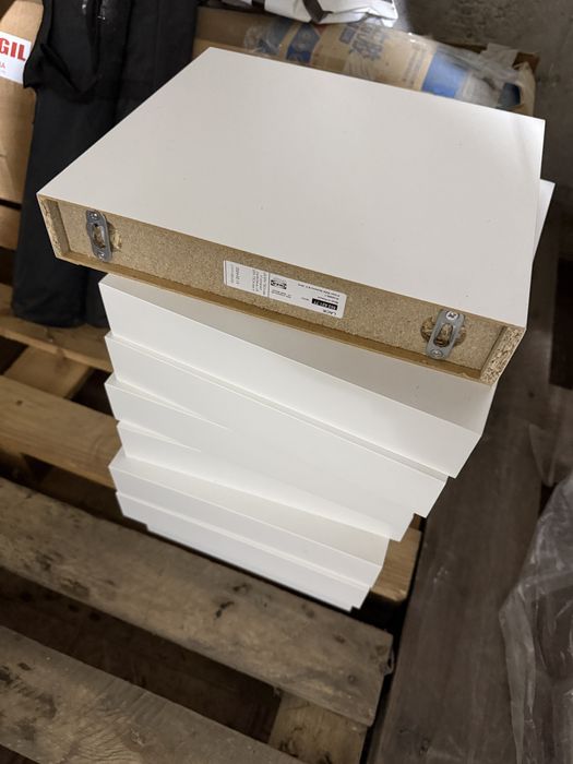 Rafturi albe Ikea