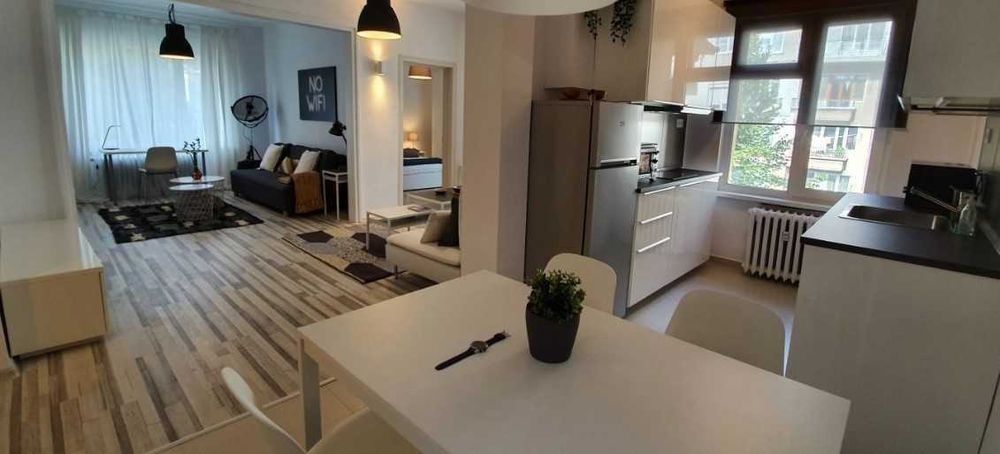 Продава се Двустаен апартамент в София, Витоша - 70 кв.м за 1886 €/кв.м - Снимка #2