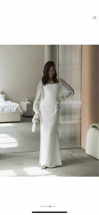 Платье на Узату той,Litchi brand минимализм в размере S