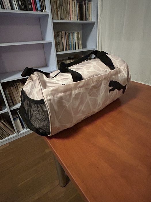 Розов сак на Puma