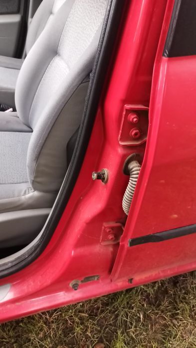 Logan 1.4. Din 2006 Laureate