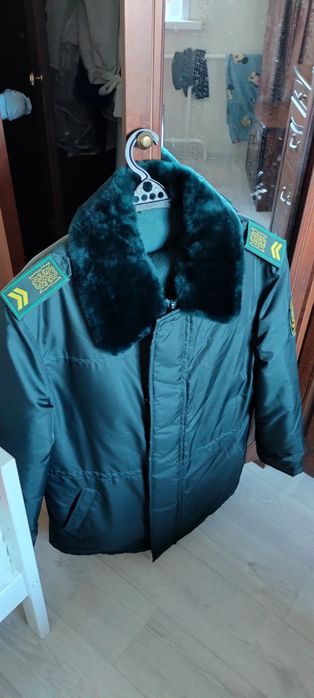 Продам повседневную и парадная форму в комплекте