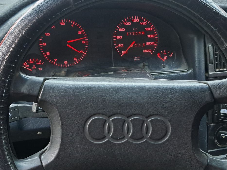 Приборка Ауди 80