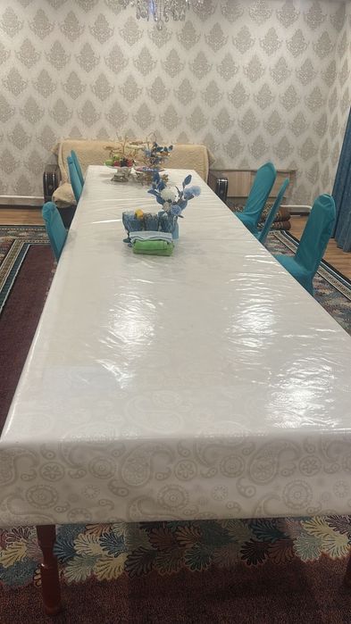 Продам гостевая стол