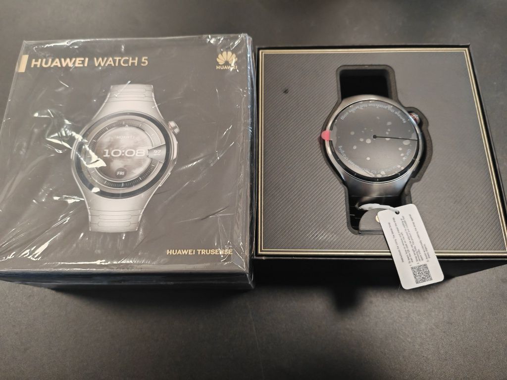 Нов Huawei Watch 5 46mm Titanium 24 м гаранция