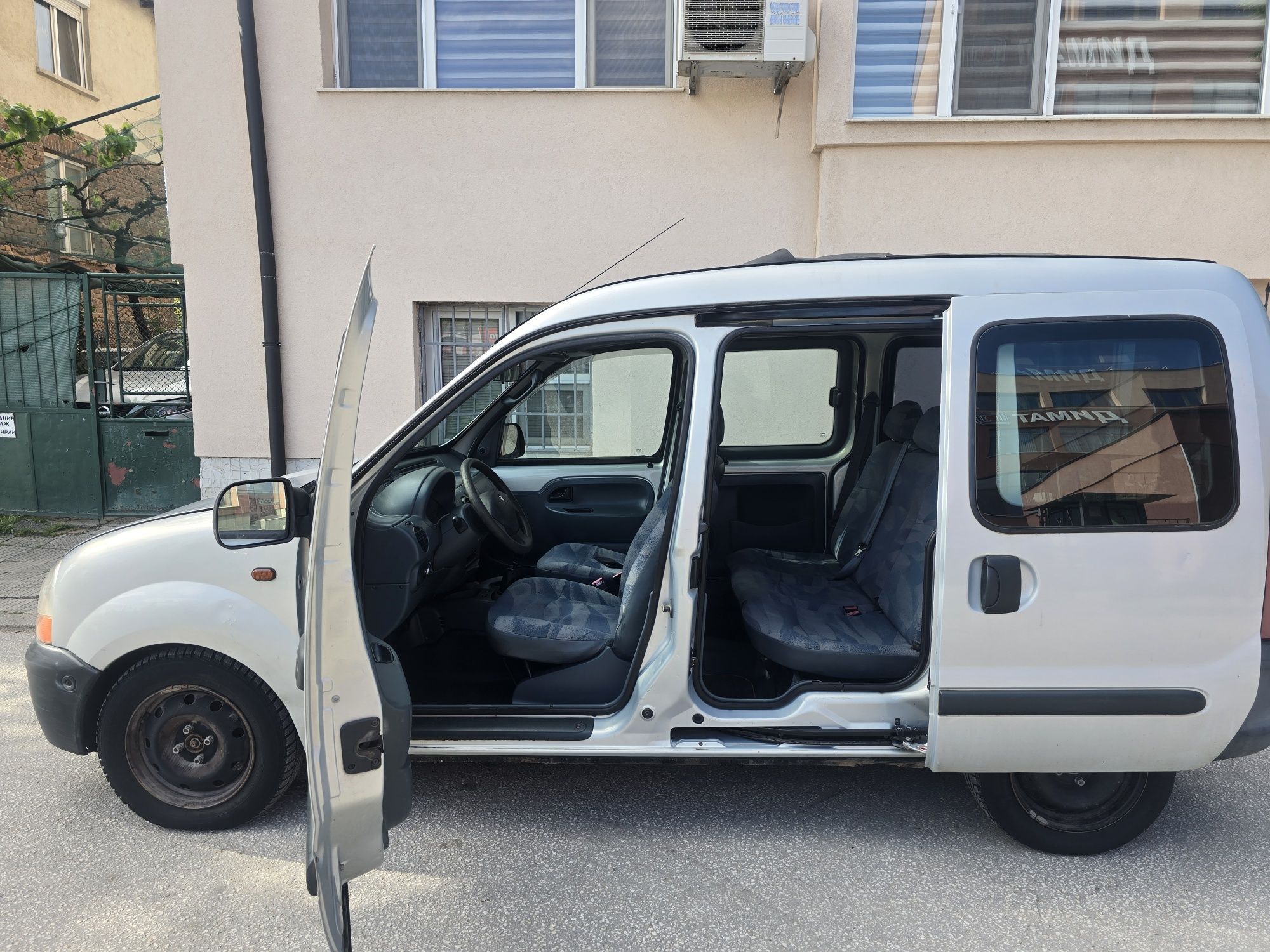Рено канго Renault kango