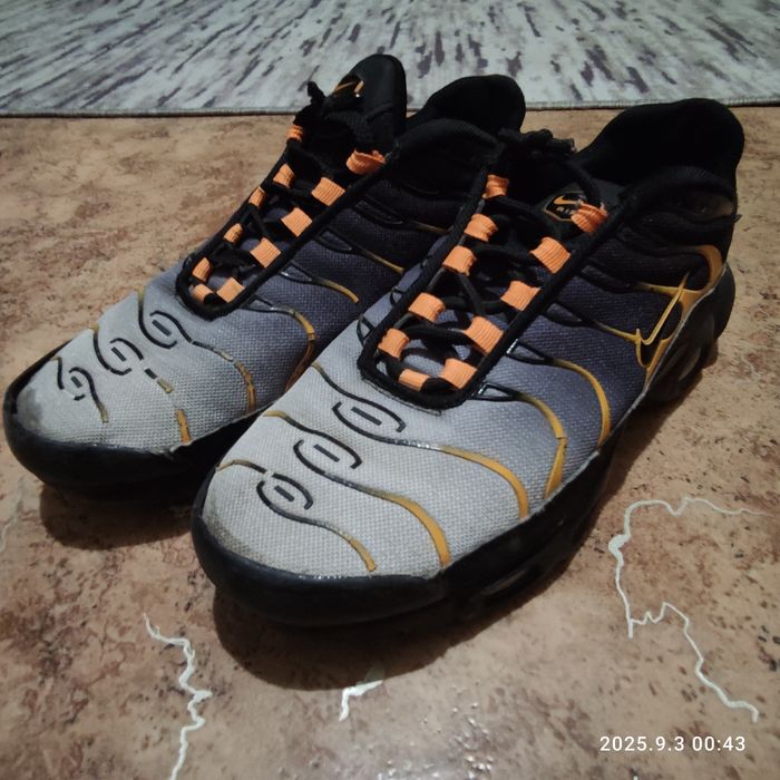 Продам Naik air max plus