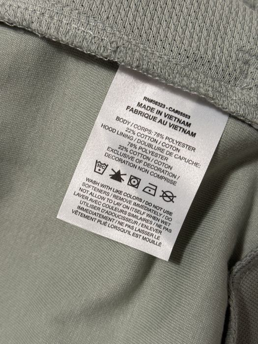 Hanorac Nike cu eticheta