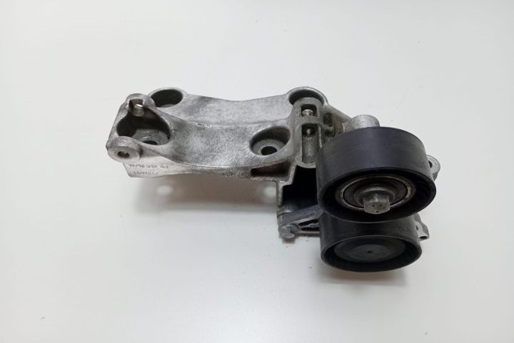 Suport accesorii 1.6 dci 117105124R Renault Trafic a 3-a generatie se