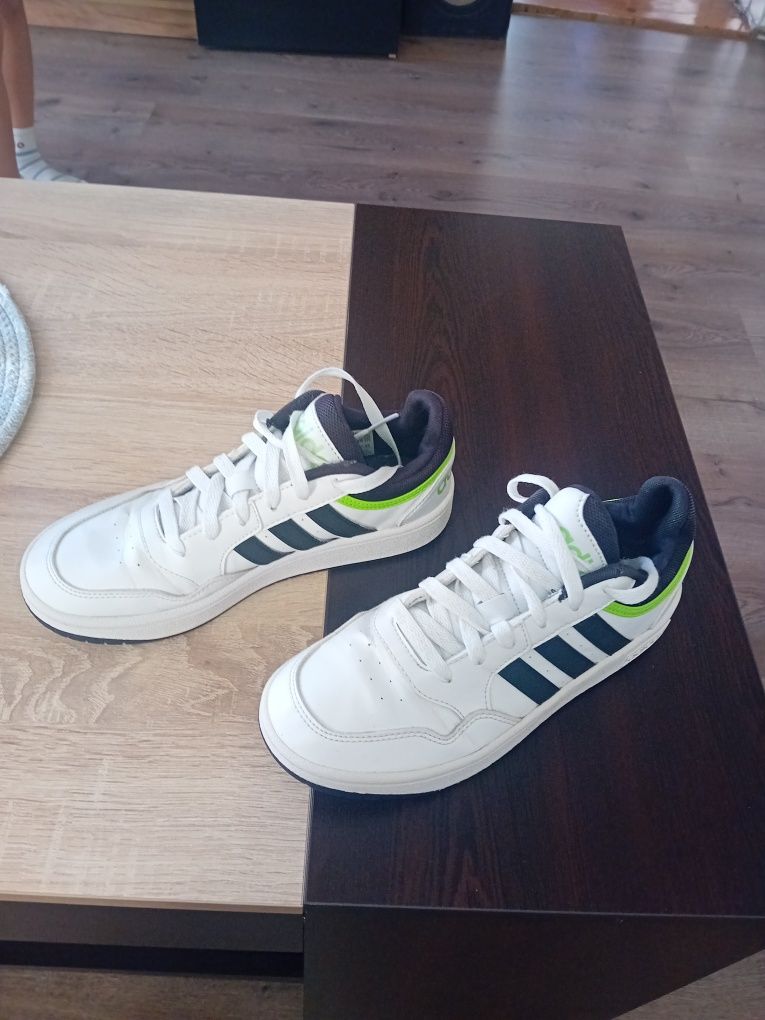Маратонки ADIDAS
