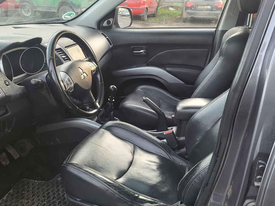 Mitibishi oulender 4x4 an2008