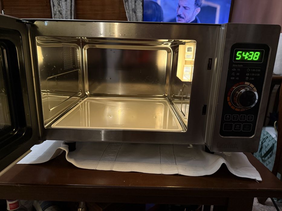 Професионална микровълнова CaterTech