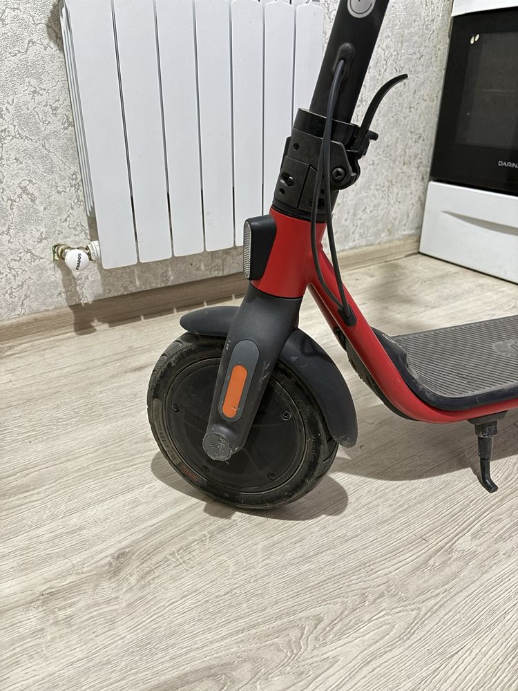 Электросамокат Ninebot KickScooter F20A, до 100кг, 25 км/ч, 20 км