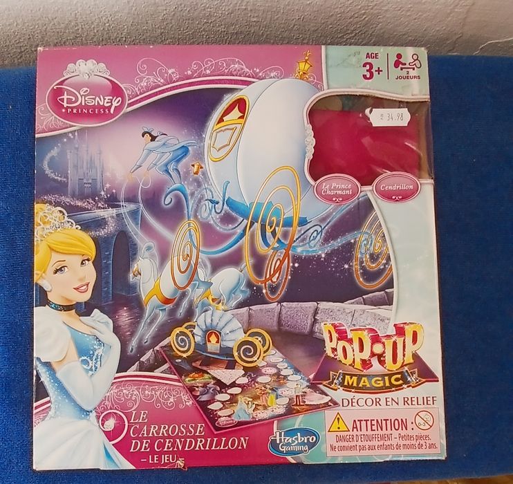 Занимателни играчки и игри за малките деца.