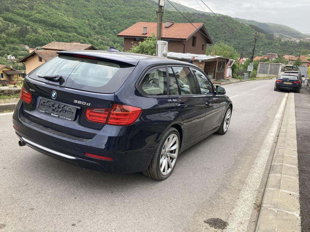 Bmw 320 2.0d Перфектен автомобил