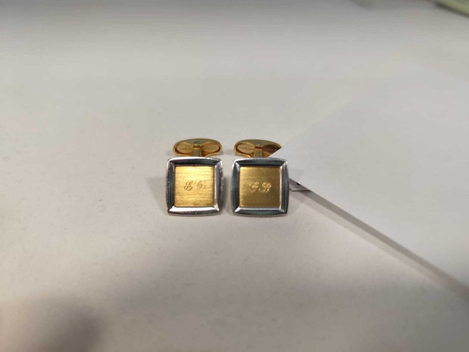 Butoni aur, 18k, 6.3g (b 65937.1  Ag2 Tudor1)